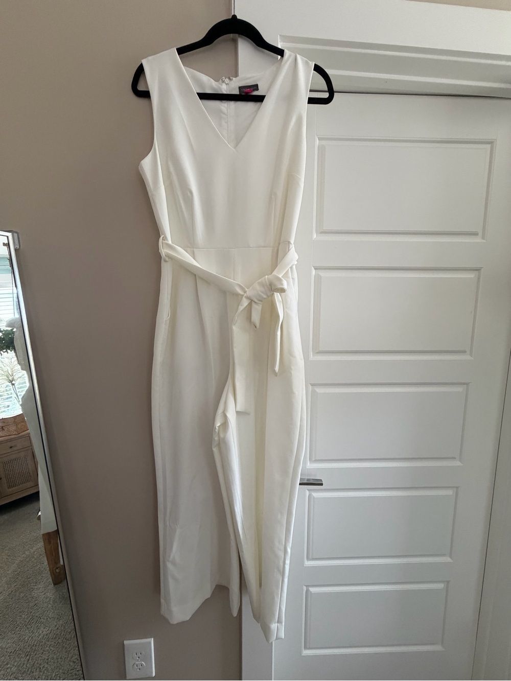 Vince Camuto White Sleeveless Jumpsuit with Self-Tie Waist-8